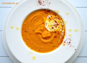 zupa krem z pieczonej dyni i pomidorow