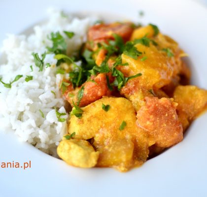 curry z kurczakiem mango i pomidorami