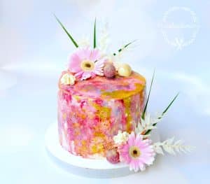 tort malinowo-śmietankowy